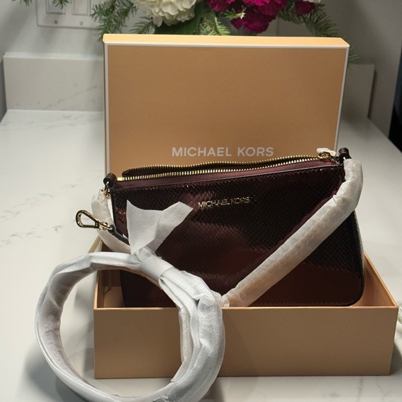 Michael Kors Metallic Purple Tote/Crossbody Bag and Cardholder Set NWT in box - Picture 2 of 6